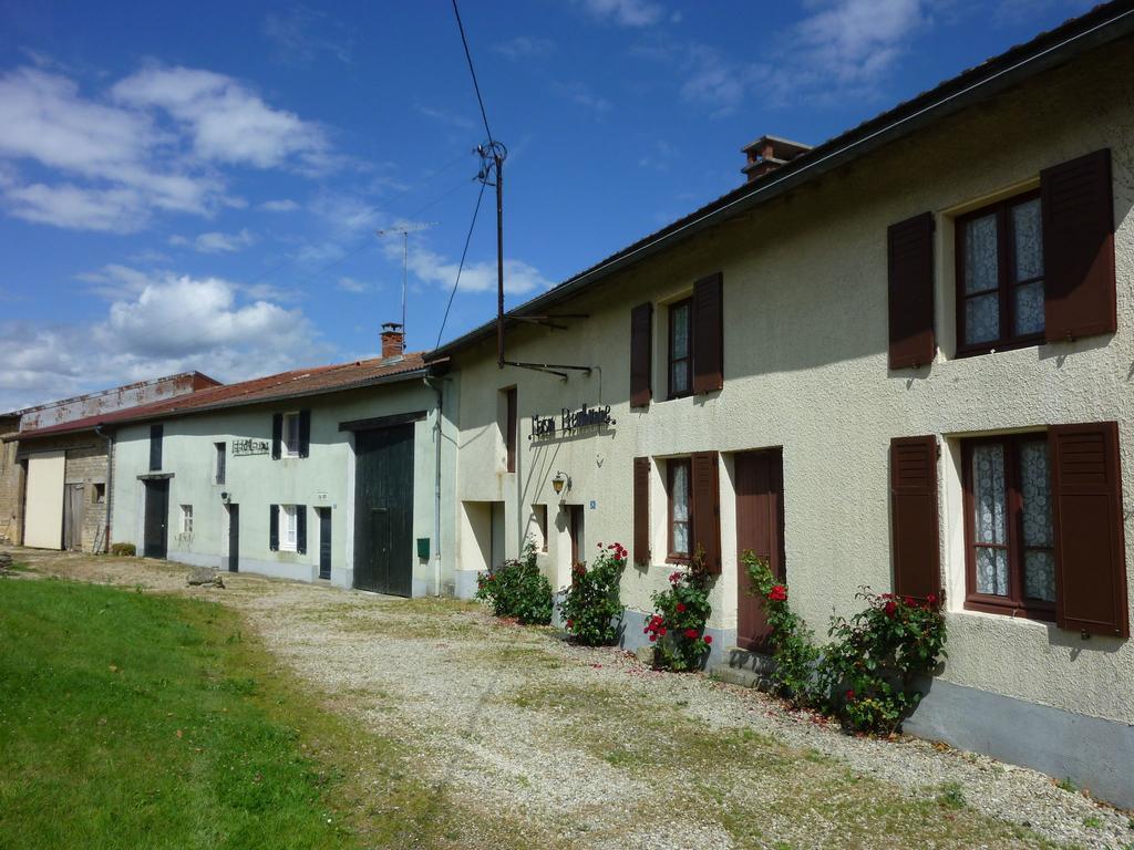 Spacious Holiday Home Near The Forest Barricourt Exterior foto