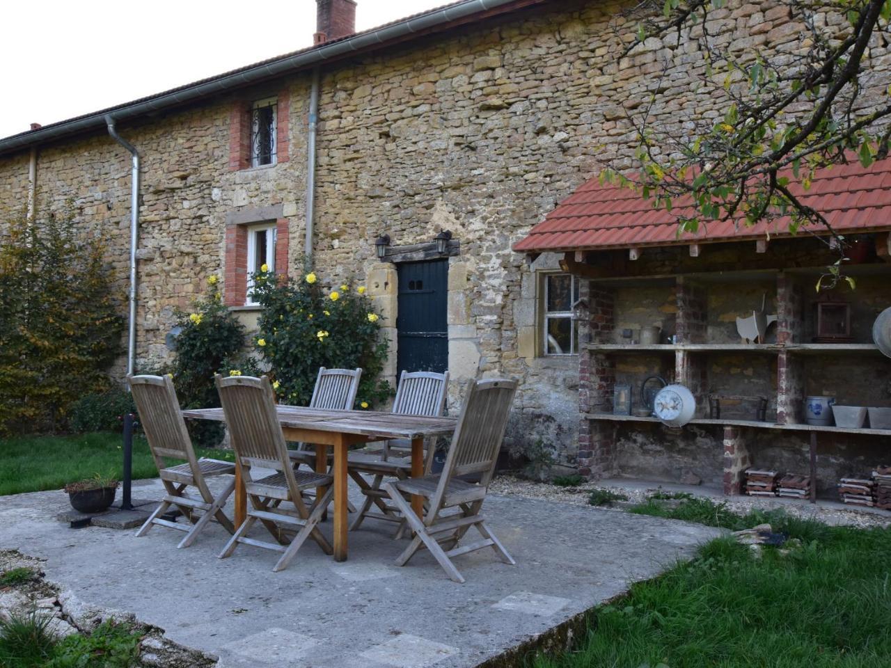 Spacious Holiday Home Near The Forest Barricourt Exterior foto